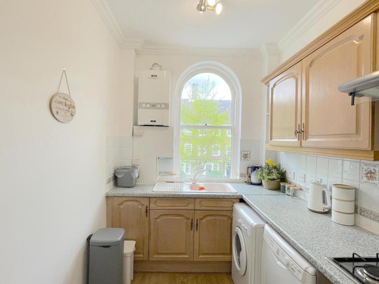 Luxury Apartment In Paddington London Exterior photo